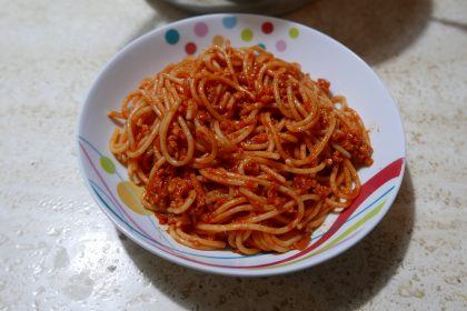 plate of pasta al ragù
