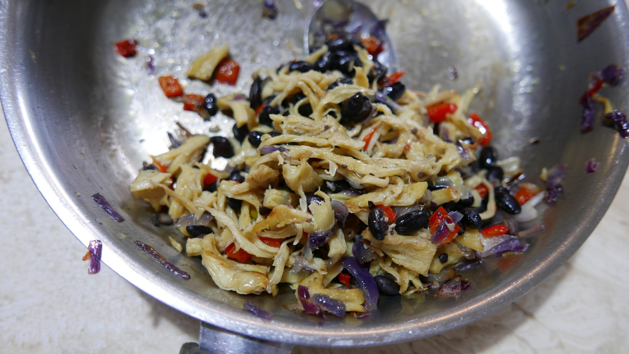 Shredded Washed Flour Chicken (Seitan) Vegan in Italy